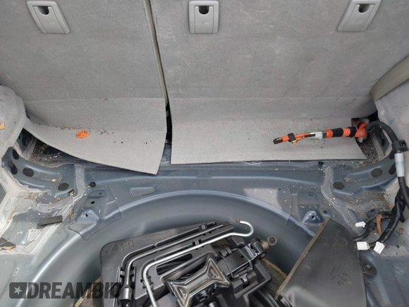 2011 Toyota Prius I z VIN JTDKN3DU6B0267820, wystawiony jako IAAI lot #41980110 z przebiegiem 136 729 mil mil oraz . Historia ofert i sprzedaży dostępna na DreamBid. Obrazek 17.