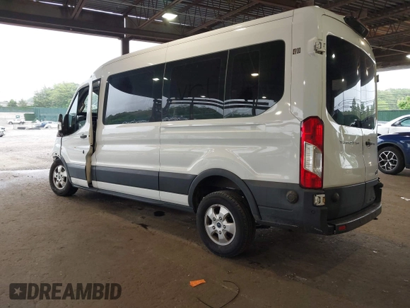 2020 Ford Transit Passenger XL z VIN 1FBAX2C83LKA24741, wystawiony jako IAAI lot #42456148 z przebiegiem Nie podano mil oraz . Historia ofert i sprzedaży dostępna na DreamBid. Obrazek 3.