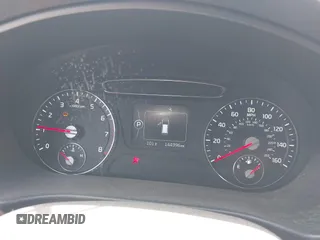2017 Kia Sorento LX z VIN 5XYPG4A54HG215334, wystawiony jako IAAI lot #42279701 z przebiegiem 144 396 mil mil oraz . Historia ofert i sprzedaży dostępna na DreamBid. Obrazek 7.