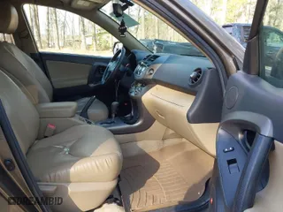 2011 Toyota RAV4 Ltd with VIN 2T3DF4DV7BW100057, listed as a IAAI auction lot 41828996 with 221,823 mi miles. Bid and sale history available at carsss.com. Image 5.