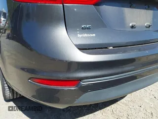 2015 Ford Fiesta SE with VIN 3FADP4BJ6FM105731, listed as a IAAI auction lot 41994903 with 150,189 mi miles. Bid and sale history available at carsss.com. Image 15.