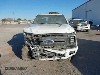 2017 Ford Super Duty F-250 SRW Lariat with VIN 1FT7W2BT3HEF21695, listed as a IAAI auction lot 41321439 with 136,063 mi miles. Bid and sale history available at carsss.com. Image 12.
