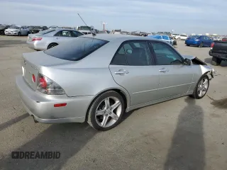 2001 Lexus IS 300/350 with VIN JTHBD182X10021835, listed as a Copart auction lot 47110685 with 236,013 mi miles and Salvage Title. Bid and sale history available at DreamBid. Image 3.