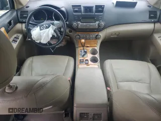 2008 Toyota Highlander Hybrid with VIN JTEEW41A682001104, listed as a Copart auction lot 65818934 with 212,297 mi miles and Clean Title. Bid and sale history available at carsss.com. Image 8.