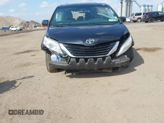 2016 Toyota Sienna LE AAS with VIN 5TDKK3DC8GS739715, listed as a IAAI auction lot 42015201 with 68,417 mi miles. Bid and sale history available at carsss.com. Image 19.