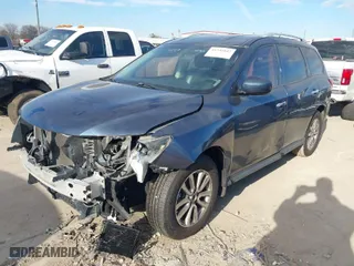 2015 Nissan Pathfinder Platinum with VIN 5N1AR2MM9FC668756, listed as a IAAI auction lot 41346842 with 105,875 mi miles. Bid and sale history available at carsss.com. Image 2.