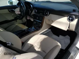 2017 Mercedes-Benz SLC 300 z VIN WDDPK3JA4HF128306, wystawiony jako Copart lot #70157833 z przebiegiem 126 921 mil mil oraz . Historia ofert i sprzedaży dostępna na DreamBid. Obrazek 8.