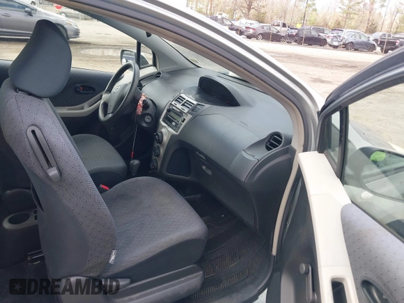 2009 Toyota Yaris with VIN JTDJT903795245050, listed as a IAAI auction lot 41750857 with 222,236 mi miles and . Bid and sale history available at carsss.com. Image 5.