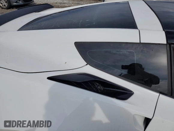 2016 Chevrolet Corvette Z06 3LZ with VIN 1G1YU2D67G5605043, listed as a Copart auction lot 46033445 with 0 mi miles and Salvage Title. Bid and sale history available at carsss.com. Image 10.