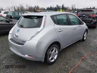 2013 Nissan LEAF SL с VIN 1N4AZ0CP5DC406868, выставлен на аукционе IAAI как лот 41869903 с пробегом 143 241 миль миль и . История ставок и продаж доступна на DreamBid. Изображение 4.