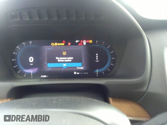 2024 Volvo XC90 Plus Bright Theme with VIN YV4062PE3R1190974, listed as a IAAI auction lot 41785085 with 12,283 mi miles and . Bid and sale history available at DreamBid. Image 7.