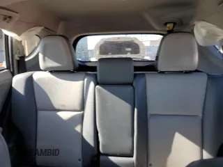 2013 Toyota RAV4 Limited z VIN 2T3DFREV0DW009906, wystawiony jako Copart lot #60857305 z przebiegiem 150 944 mil mil oraz Szkoda całkowita • Salvage title. Historia ofert i sprzedaży dostępna na DreamBid. Obrazek 10.