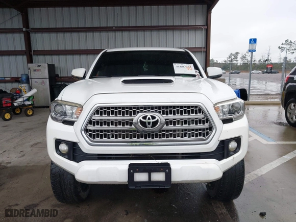 2016 Toyota Tacoma SR with VIN 5TFCZ5AN3GX039919, listed as a IAAI auction lot 41607382 with 107,703 mi miles. Bid and sale history available at carsss.com. Image 12.