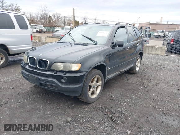 2001 BMW X5 3.0i with VIN WBAFA53501LM71185, listed as a IAAI auction lot 41610473 with 141,322 mi miles. Bid and sale history available at carsss.com. Image 2.