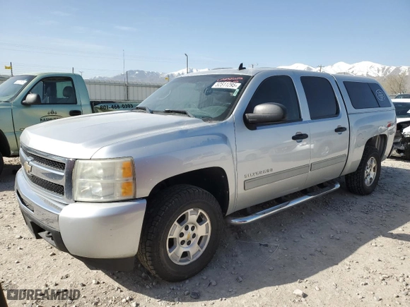2010 Chevrolet Silverado 1500 LT with VIN 3GCRKSE31AG106566, listed as a Copart auction lot 52511295 with 250,445 mi miles and Clean Title. Bid and sale history available at carsss.com. Image 1.