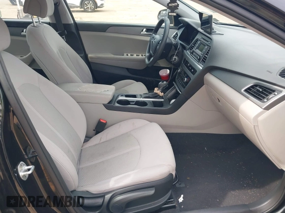 2015 Hyundai Sonata 2.4L SE with VIN 5NPE24AF2FH202103, listed as a IAAI auction lot 42142210 with 155,371 mi miles. Bid and sale history available at carsss.com. Image 5.