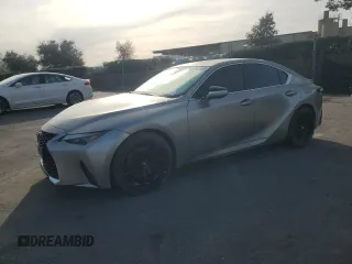 2023 Lexus IS 300 z VIN JTHCA1D25P5124076, wystawiony jako Copart lot #50230935 z przebiegiem 12 710 mil mil oraz Szkoda całkowita • Salvage title. Historia ofert i sprzedaży dostępna na DreamBid. Obrazek 1.