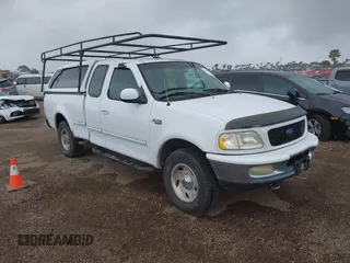 1997 Ford F-150 XL с VIN 1FTDX1865VNA05863, выставлен на аукционе IAAI как лот 42087804 с пробегом 225 549 миль миль и . История ставок и продаж доступна на DreamBid. Изображение 1.