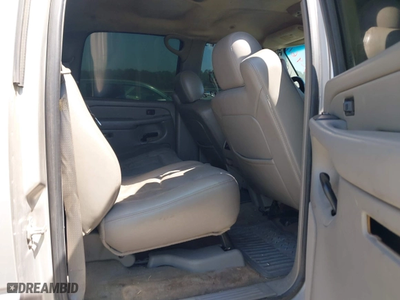 2004 GMC Sierra 1500 Crew Cab SLE with VIN 2GTEK13T241337808, listed as a IAAI auction lot 42024616 with 1 mi miles. Bid and sale history available at carsss.com. Image 8.