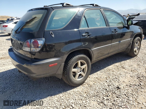 2003 Lexus RX 300 with VIN JTJHF10U530311757, listed as a Copart auction lot 61679804 with 185,581 mi miles and Salvage Title. Bid and sale history available at carsss.com. Image 3.