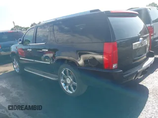 2009 Cadillac Escalade ESV z VIN 1GYFK26279R270175, wystawiony jako IAAI lot #42349456 z przebiegiem 189 172 mil mil oraz . Historia ofert i sprzedaży dostępna na DreamBid. Obrazek 3.