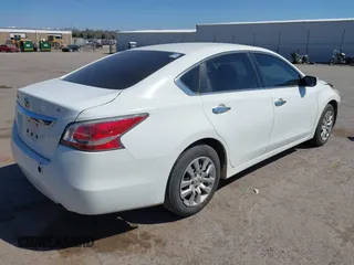 2015 Nissan Altima SL with VIN 1N4AL3AP9FN910658, listed as a IAAI auction lot 41839779 with 289,614 mi miles and . Bid and sale history available at DreamBid. Image 4.