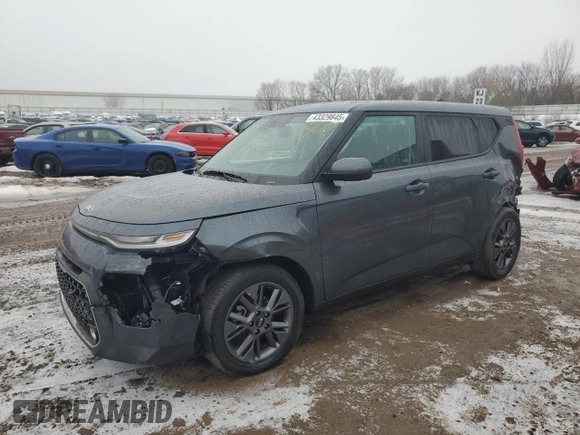 2020 Kia Soul EX with VIN KNDJ33AU8L7717353, listed as a Copart auction lot 43329845 with 34,446 mi miles and Clean Title. Bid and sale history available at carsss.com. Image 1.