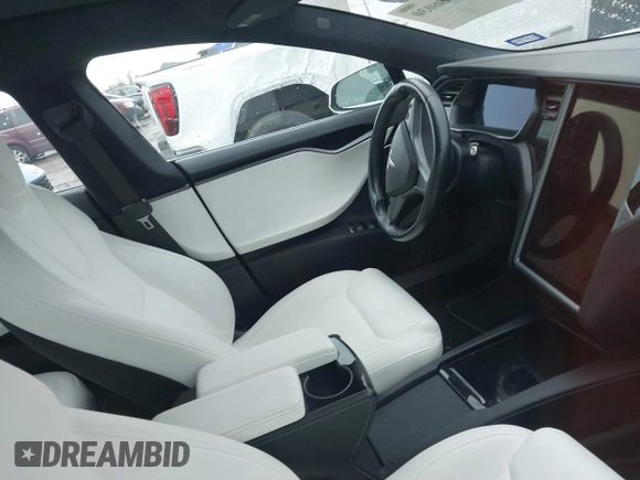 2021 Tesla Model S Long Range Plus with VIN 5YJSA1E21MF425482, listed as a IAAI auction lot 41886030 with Not provided miles and . Bid and sale history available at DreamBid. Image 7.