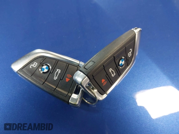 2020 BMW 3 Series 330i xDrive with VIN 3MW5R7J07L8B16306, listed as a IAAI auction lot 41608397 with 28,337 mi miles and . Bid and sale history available at DreamBid. Image 11.