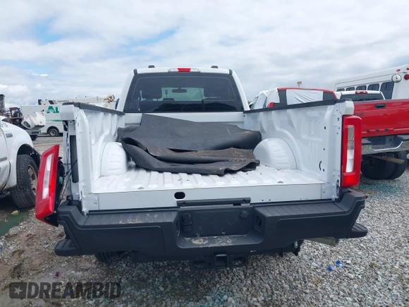 2024 Ford F-250 XL with VIN 1FTBF2AA1REC75547, listed as a IAAI auction lot 42058962 with 1,745 mi miles and . Bid and sale history available at DreamBid. Image 13.