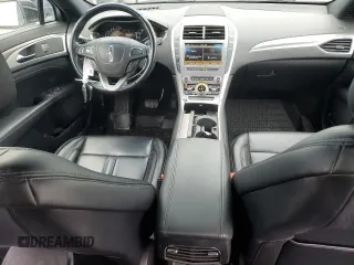2019 Lincoln MKZ Standard with VIN 3LN6L5A91KR623587, listed as a Copart auction lot 43203785 with 31,521 mi miles and Clean Title. Bid and sale history available at carsss.com. Image 8.