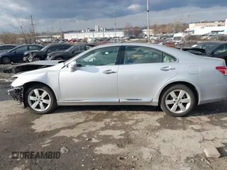 2010 Lexus ES 330 with VIN JTHBK1EG2A2357036, listed as a IAAI auction lot 41319454 with Not Provided miles and . Bid and sale history available at DreamBid. Image 14.