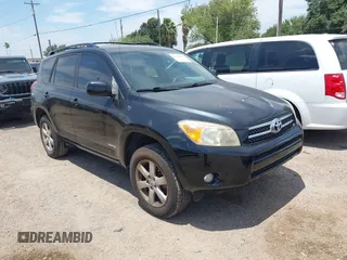 2008 Toyota RAV4 Limited с VIN JTMZD31V185113056, выставлен на аукционе IAAI как лот 42476657 с пробегом 173 223 миль миль и . История ставок и продаж доступна на DreamBid. Изображение 1.