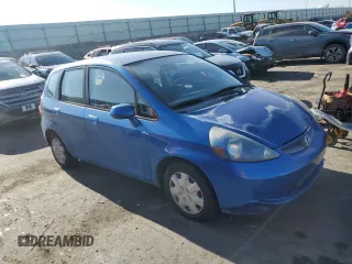 2007 Honda Fit with VIN JHMGD38487S057555, listed as a Copart auction lot 71265614 with 198,087 mi miles and Salvage Title. Bid and sale history available at carsss.com. Image 4.