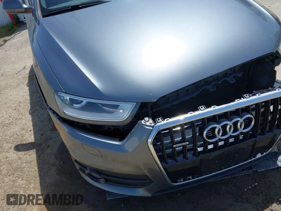 2015 Audi Q3 Premium Plus с VIN WA1EFCFS6FR010285, выставлен на аукционе IAAI как лот 42202068 с пробегом 104 945 миль миль и . История ставок и продаж доступна на DreamBid. Изображение 21.