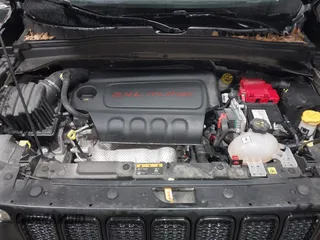 2020 Jeep Renegade Sport z VIN ZACNJBAB0LPL78426, wystawiony jako IAAI lot #41365246 z przebiegiem 16 100 mil mil oraz . Historia ofert i sprzedaży dostępna na DreamBid. Obrazek 10.
