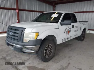2010 Ford F-150 XL with VIN 1FTEX1CW5AKE46562, listed as a IAAI auction lot 42261296 with Not provided miles and . Bid and sale history available at DreamBid. Image 17.