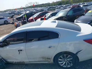 2016 Buick LaCrosse Leather with VIN 1G4GB5G33GF112574, listed as a IAAI auction lot 41995535 with 98,553 mi miles. Bid and sale history available at carsss.com. Image 14.