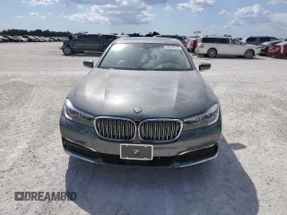 2018 BMW 7 Series 740i xDrive with VIN WBA7E4C51JGV23905, listed as a Copart auction lot 46949643 with 33,842 mi miles. Bid and sale history available at carsss.com. Image 5.