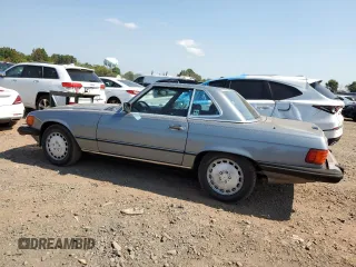 1989 Mercedes-Benz 560 560SL with VIN WDBBA48D1KA096480, listed as a Copart auction lot 71076444 with 208,407 mi miles and Clean Title. Bid and sale history available at carsss.com. Image 2.