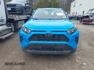 2021 Toyota RAV4 Hybrid LE with VIN 4T3L6RFV6MU027790, listed as a IAAI auction lot 41828702 with 63,411 mi miles. Bid and sale history available at carsss.com. Image 13.