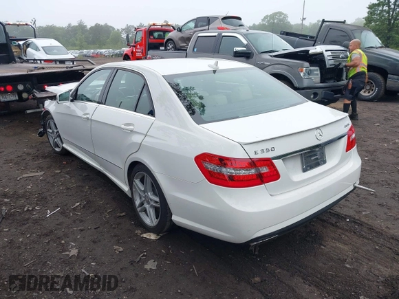 2013 Mercedes-Benz E 350 Luxury with VIN WDDHF8JB4DA727504, listed as a IAAI auction lot 42457322 with 39,803 mi miles and . Bid and sale history available at DreamBid. Image 3.