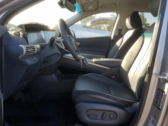 2022 Hyundai NEXO z VIN KM8J74A62NU022104, wystawiony jako Copart lot #86134754 z przebiegiem 24 085 mil mil oraz Szkoda całkowita • Salvage title. Historia ofert i sprzedaży dostępna na DreamBid. Obrazek 7.