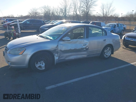 2004 Nissan Altima S with VIN 1N4AL11DX4C147777, listed as a IAAI auction lot 41646134 with 124,023 mi miles. Bid and sale history available at carsss.com. Image 6.