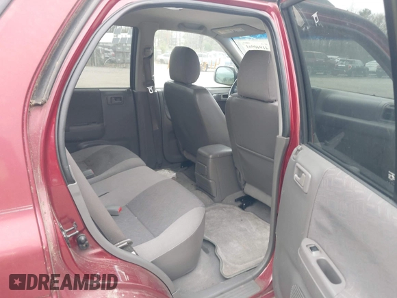 2004 Isuzu Rodeo S z VIN 4S2CK58W644317345, wystawiony jako IAAI lot #41940961 z przebiegiem Nie podano mil oraz . Historia ofert i sprzedaży dostępna na DreamBid. Obrazek 8.
