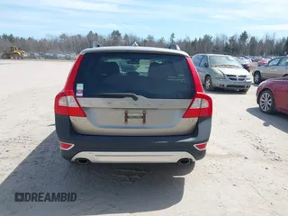 2012 Volvo XC70 T6 with VIN YV4902BZXC1137733, listed as a IAAI auction lot 42018303 with Not Provided miles and . Bid and sale history available at DreamBid. Image 16.