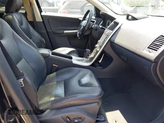 2010 Volvo XC60 3.0T with VIN YV4992DZ4A2029943, listed as a IAAI auction lot 42443995 with 197,979 mi miles and . Bid and sale history available at DreamBid. Image 5.