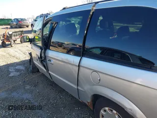 2001 Chrysler Town & Country with VIN 2C8GP44301R304800, listed as a IAAI auction lot 41433836 with Not Provided miles and . Bid and sale history available at DreamBid. Image 16.