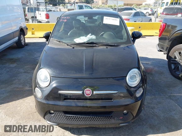2016 FIAT 500e z VIN 3C3CFFGE7GT125711, wystawiony jako IAAI lot #42370895 z przebiegiem 26 278 mil mil oraz . Historia ofert i sprzedaży dostępna na DreamBid. Obrazek 6.