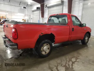 2005 Ford F-250 XL with VIN 1FTNF20565EA93144, listed as a Copart auction lot 62291085 with 131,720 mi miles and Salvage title. Bid and sale history available at DreamBid. Image 3.